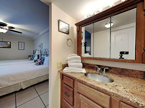 Apartamento Regency Towers #308 West