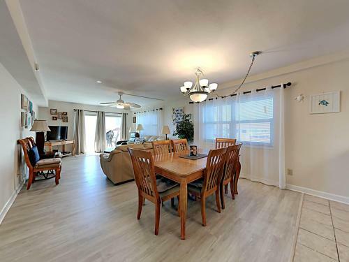 Apartamento Regency Towers #308 West