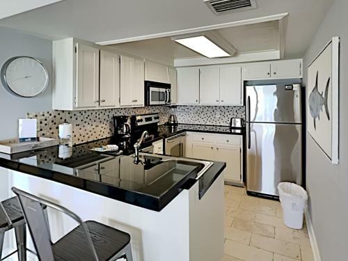Apartamento Regency Towers #506 East