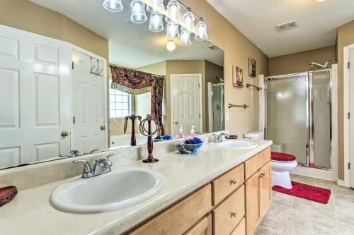 Waterfront Pensacola Home With Florida Room!