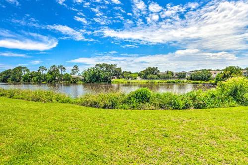 Waterfront Pensacola Home With Florida Room!