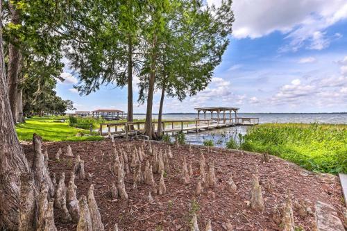 Lakefront Tavares Home With Sunroom And Boat Dock