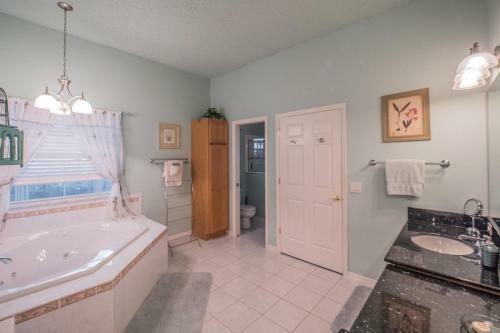 Carolina Court 1311