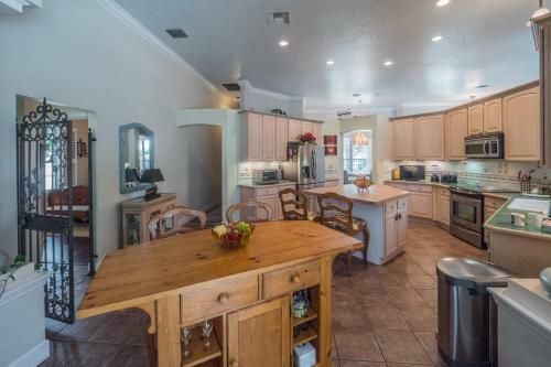 The Villages - Gerardo Avenue 2131
