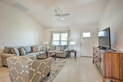Adults-only Home In The Villages With Perks!