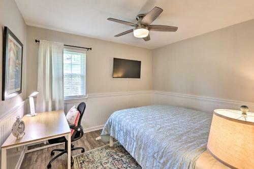 Bright Tallahassee Retreat With Lanai And Yard!