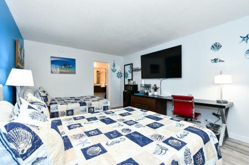 Apartamento Ramada 614 - All-new, Huge Pool, Tiki Bar!