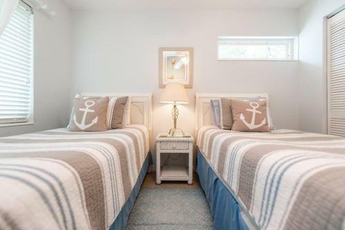 Siesta Villa Coralline - Charming Beach Villa On Siesta Key