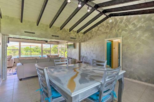 West Palm Beach Waterfront Oasis With Hot Tub!