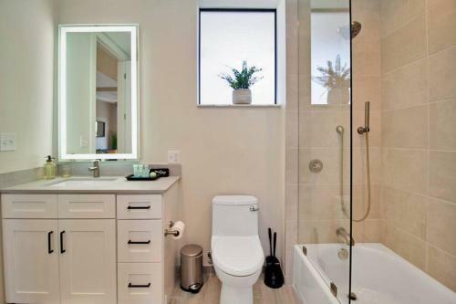 Apartamento Stylish Work And Play King Bed Mins From Dwntwn