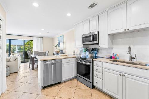 Beachwood Villas F-4