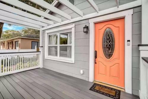 Sought After Seminole Secret Bungalow And Tesla Available
