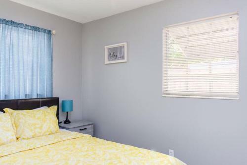 Cheerful Cozy Cottage In South Tampa