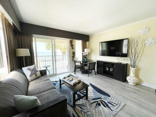 Apartamento New! 3 Bed X 2 Bath Amazing Water View!
