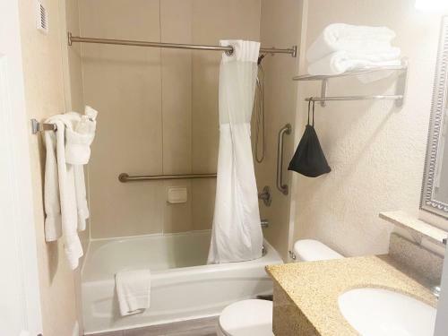 Apartamento New! 3 Bed X 2 Bath Amazing Water View!