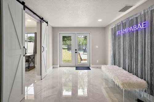 New Luxe 9 Beds~5br~pool~game Room~selfie Wall~playset