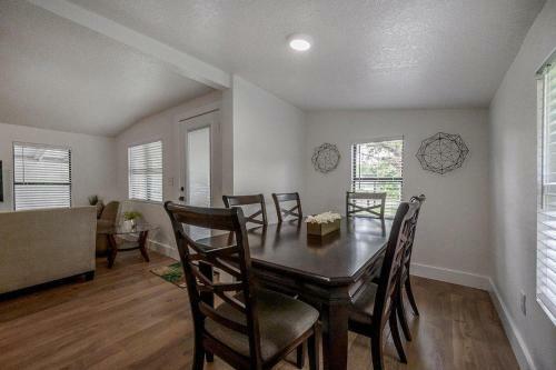 Now Available Renovated Seminole Heights Beauty