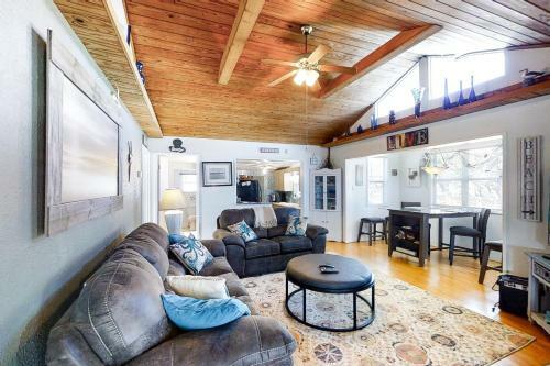 Crescent Beach Cottage
