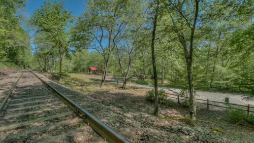 Bert's Hideaway By Escape To Blue Ridge