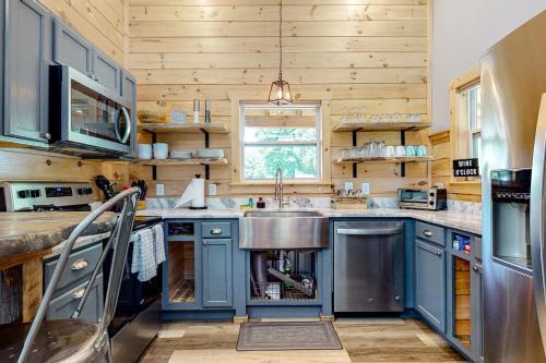 Blue Sky Chalet