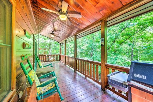 Woodsy Georgia Abode With Decks And Creek On-site