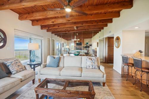 Sand Dunes 105a Beachfront Gem, Breathtaking Views Of The Gulf