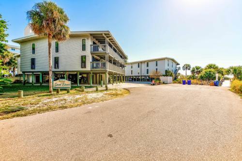 Sand Dunes 105a Beachfront Gem, Breathtaking Views Of The Gulf