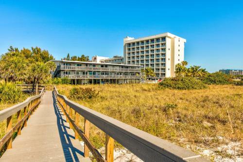 Sand Dunes 105a Beachfront Gem, Breathtaking Views Of The Gulf