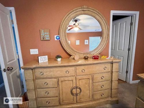 Cheerful 3-bedroom Townhouse With Indoor Fireplace