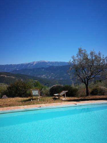 Secluded House With Amazing View And Swimming Pool
