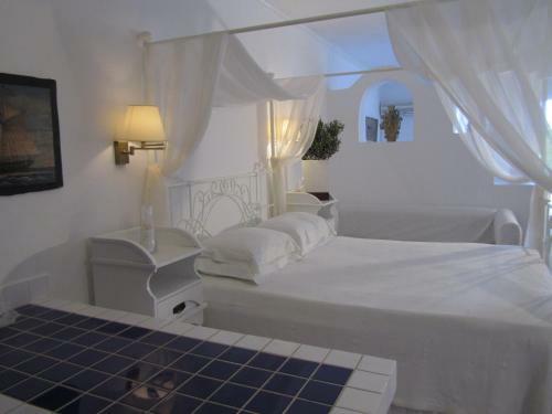 Porto Scoutari Romantic Hotel
