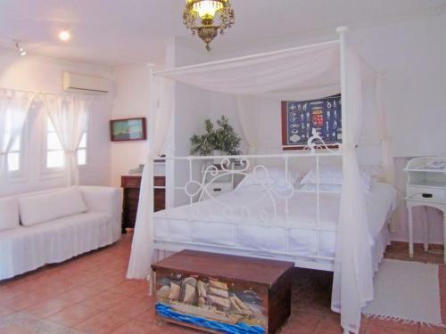 Porto Scoutari Romantic Hotel