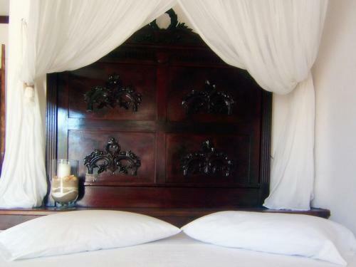 Porto Scoutari Romantic Hotel