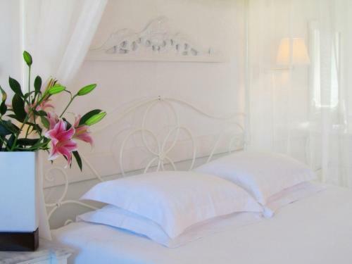 Porto Scoutari Romantic Hotel