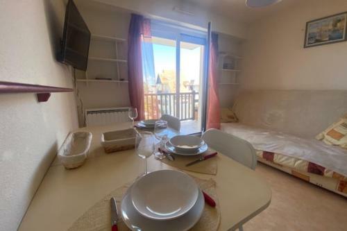 Apartamento 23m Peaceful With Balcony With Sea View !