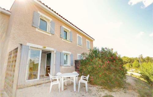 Two-bedroom Holiday Home In Calvisson