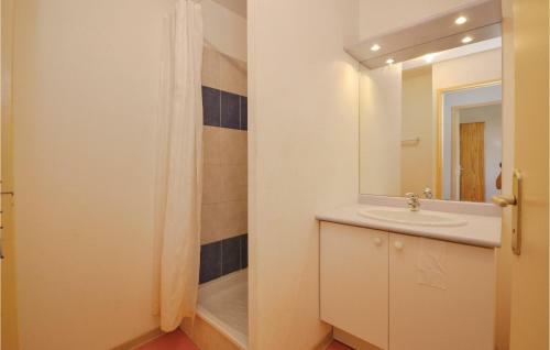 Two-bedroom Holiday Home In Calvisson