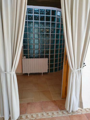 Confortable Suite Parentale Avec Jardin Et Piscine
