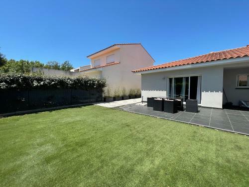 Belle Villa R�cente Pour 10 Personnes