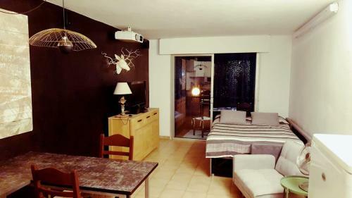 Apartamento Studio � Calvi Proche De La Mer Et Des Commerces