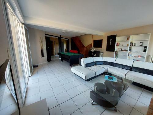 Villa Excallibur, Aux Portes De Broc�liande