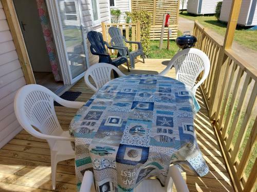 Carnac Mobil-home Camping 4 �toiles