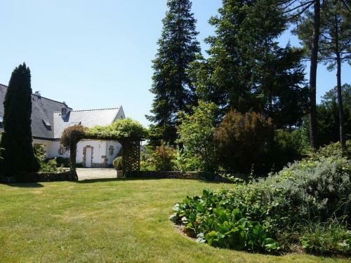 Villa Carnac, 6 Bedrooms, 12 Persons - Fr-1-533-15