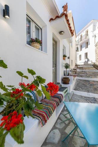 Skopelitian Relaxing House