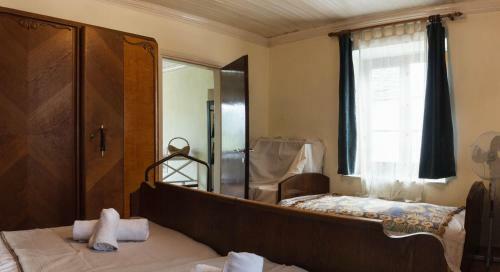 Nerida's-traditional 3 Br Townhouse-bbq-view