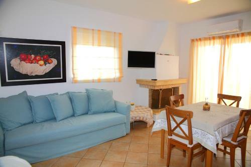 Apartment In Theologos