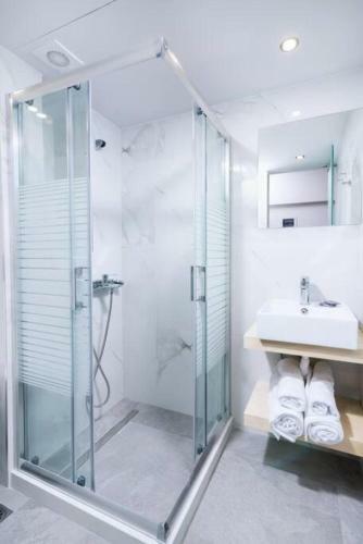 Alcyone Studios And Apartments