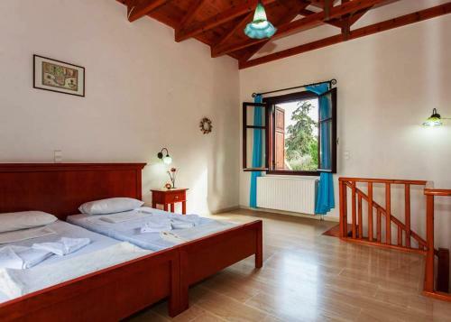 Heliopetra Studios Group Accomodation
