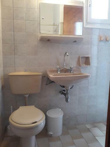 Ameli Apartment With Mountain View And Private Parking