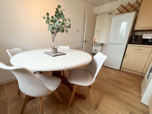 Apartamento Vibrant Flat In Great Location - Free Parking